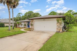 2279 WOODLAWN CIRCLE, MELBOURNE, FL 32934 Sold 10/20/23