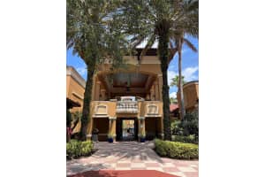 12527 FLORIDAYS RESORT DRIVE, ORLANDO, FL 32821 Sold 10/26/23