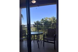 12527 FLORIDAYS RESORT DRIVE, ORLANDO, FL 32821 Sold 10/26/23