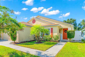 1018 CRYSTAL BAY LANE, ORLANDO, FL 32828 Sold 10/23/23