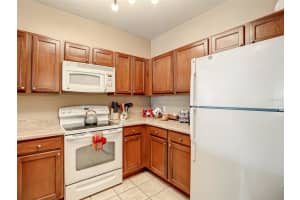 3177 FELTRIM PLACE, KISSIMMEE, FL 34747 Sold 12/01/23