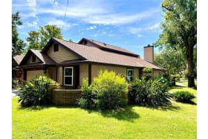 3145 CHATSWORTH LANE, ORLANDO, FL 32812 Sold 11/13/23