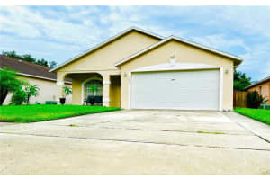 2807 PALM ISLE WAY, ORLANDO, FL 32829 Sold 11/08/23