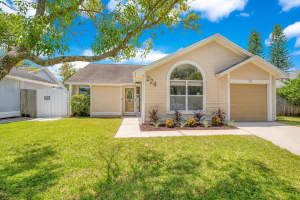 224 PAP FINN COURT, ORLANDO, FL 32828 Sold 10/27/23