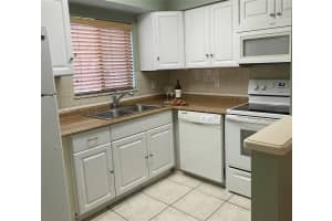 174 SPRINGWOOD CIRCLE, LONGWOOD, FL 32750 Sold 10/16/23
