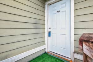 224 SCOTTSDALE SQUARE, WINTER PARK, FL 32792 Sold 10/17/23