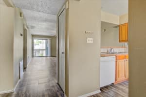 224 SCOTTSDALE SQUARE, WINTER PARK, FL 32792 Sold 10/17/23