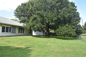 330 MOCKINGBIRD LANE, MERRITT ISLAND, FL 32953 Sold 12/06/23