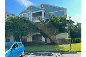 12861 MADISON POINTE CIRCLE, ORLANDO, FL 32821 Sold 10/24/23
