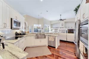 8107 BELSHIRE DRIVE, ORLANDO, FL 32835 Sold 02/19/24