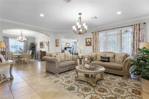 2561 GABRIELLE WOODS PLACE, OVIEDO, FL 32765 Sold 12/01/23