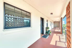 102 INTERLACHEN AVENUE, WINTER PARK, FL 32789 Sold 10/27/23