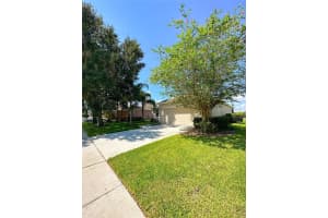 5104 TEMPIC DRIVE, MOUNT DORA, FL 32757 Sold 12/29/23