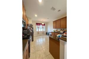 5104 TEMPIC DRIVE, MOUNT DORA, FL 32757 Sold 12/29/23