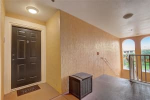 5447 VINELAND ROAD, ORLANDO, FL 32811 Sold 10/06/23