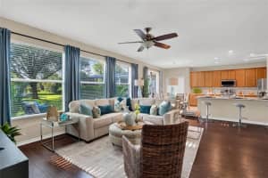 10354 MALLARD LANDINGS WAY, ORLANDO, FL 32832 Sold 12/01/23