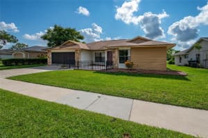 5553 DEER CREEK DRIVE, ORLANDO, FL 32821 Sold 11/14/23