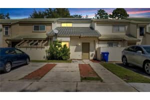 1221 WINTER GREEN WAY, WINTER GARDEN, FL 34787 Sold 10/30/23