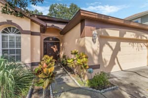 2013 CHAPMAN OAKS DRIVE, OVIEDO, FL 32765 Sold 11/15/23