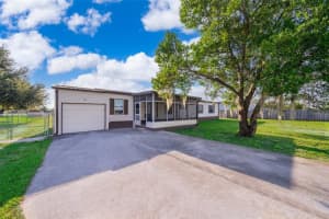 24 CACTUS CIRCLE, WINTER HAVEN, FL 33880 Sold 02/14/24