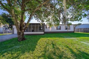 24 CACTUS CIRCLE, WINTER HAVEN, FL 33880 Sold 02/14/24