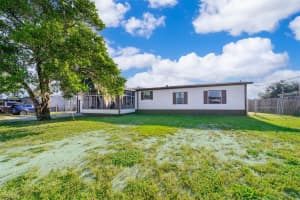 24 CACTUS CIRCLE, WINTER HAVEN, FL 33880 Sold 02/14/24