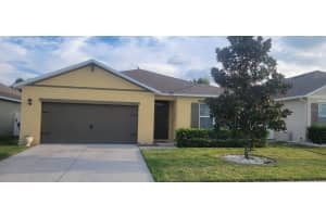 3156 COUNTRY CLUB CIRCLE, WINTER HAVEN, FL 33881 Sold 10/27/23