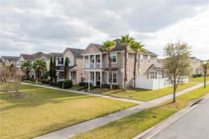 5157 NORTHLAWN WAY, ORLANDO, FL 32811 Sold 11/09/23