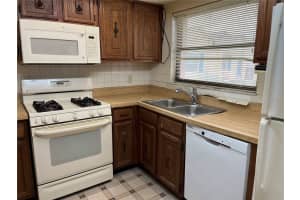 10792 LAZY LAKE DRIVE, ORLANDO, FL 32821 Sold 10/17/23