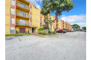 4707 NW 7TH #204-8, MIAMI, FL 33126 Sold 11/08/23