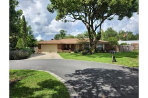 2712 BURGOYNE PLACE, DELAND, FL 32720 Sold 12/11/23