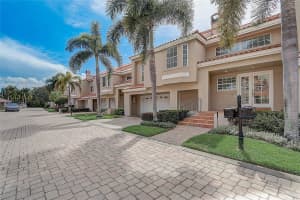 7446 SOMERSET SHORES COURT, ORLANDO, FL 32819 Sold 11/17/23