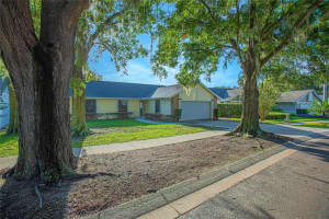 619 LAKE DOE BOULEVARD, APOPKA, FL 32703 Sold 01/22/24