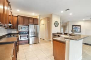 2950 CURVING OAKS WAY, ORLANDO, FL 32820 Sold 01/05/24