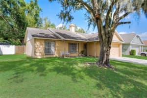 4614 COUNTRY HILLS COURT, PLANT CITY, FL 33566 Sold 11/17/23