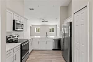 516 HILLCREST DRIVE, DAVENPORT, FL 33897 Sold 12/06/23