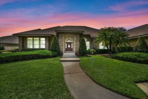 2118 WHITFIELD LANE, ORLANDO, FL 32835 Sold 11/09/23