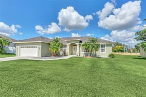 2952 VINTAGE VIEW CIRCLE, LAKELAND, FL 33812 Sold 02/08/24