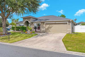 8426 GREYSTONE DRIVE, LAKELAND, FL 33810 Sold 01/19/24