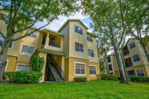 2586 ROBERT TRENT JONES DRIVE, ORLANDO, FL 32835 Sold 11/11/23