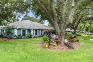 10 CLUB COURT, HAINES CITY, FL 33844 Sold 10/01/24