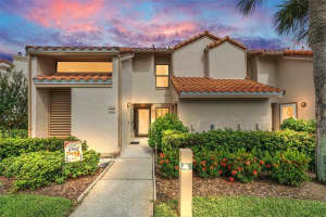 2001 GARDEN LAKE DRIVE, WINTER HAVEN, FL 33884 Sold 02/09/24