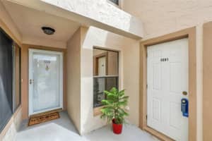 2001 GARDEN LAKE DRIVE, WINTER HAVEN, FL 33884 Sold 02/09/24
