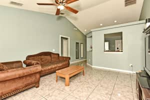 1055 PINEVIEW COURT, APOPKA, FL 32712 Sold 11/22/23