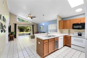 7807 COPPERFIELD COURT, ORLANDO, FL 32825 Sold 11/30/23