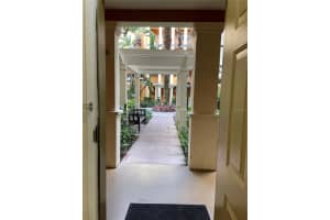 12527 FLORIDAYS RESORT DRIVE, ORLANDO, FL 32821 Sold 12/19/23