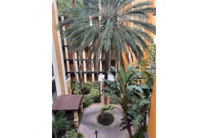 12527 FLORIDAYS RESORT DRIVE, ORLANDO, FL 32821 Sold 12/19/23
