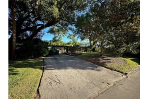 1681 SHAWNEE TRAIL, MAITLAND, FL 32751 Sold 11/08/23