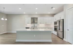 5085 FAIRHOPE CIRCLE, LAKEWOOD RANCH, FL 34211 Sold 04/18/24