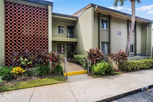 1 ESCONDIDO CIRCLE, ALTAMONTE SPRINGS, FL 32701 Sold 02/28/24